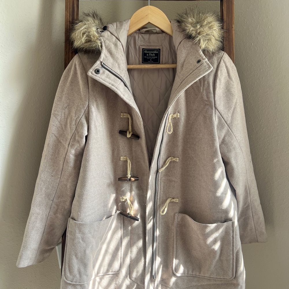 Abercrombie & Fitch Light Gray Toggle Ski Jacket with Faux Fur Hood